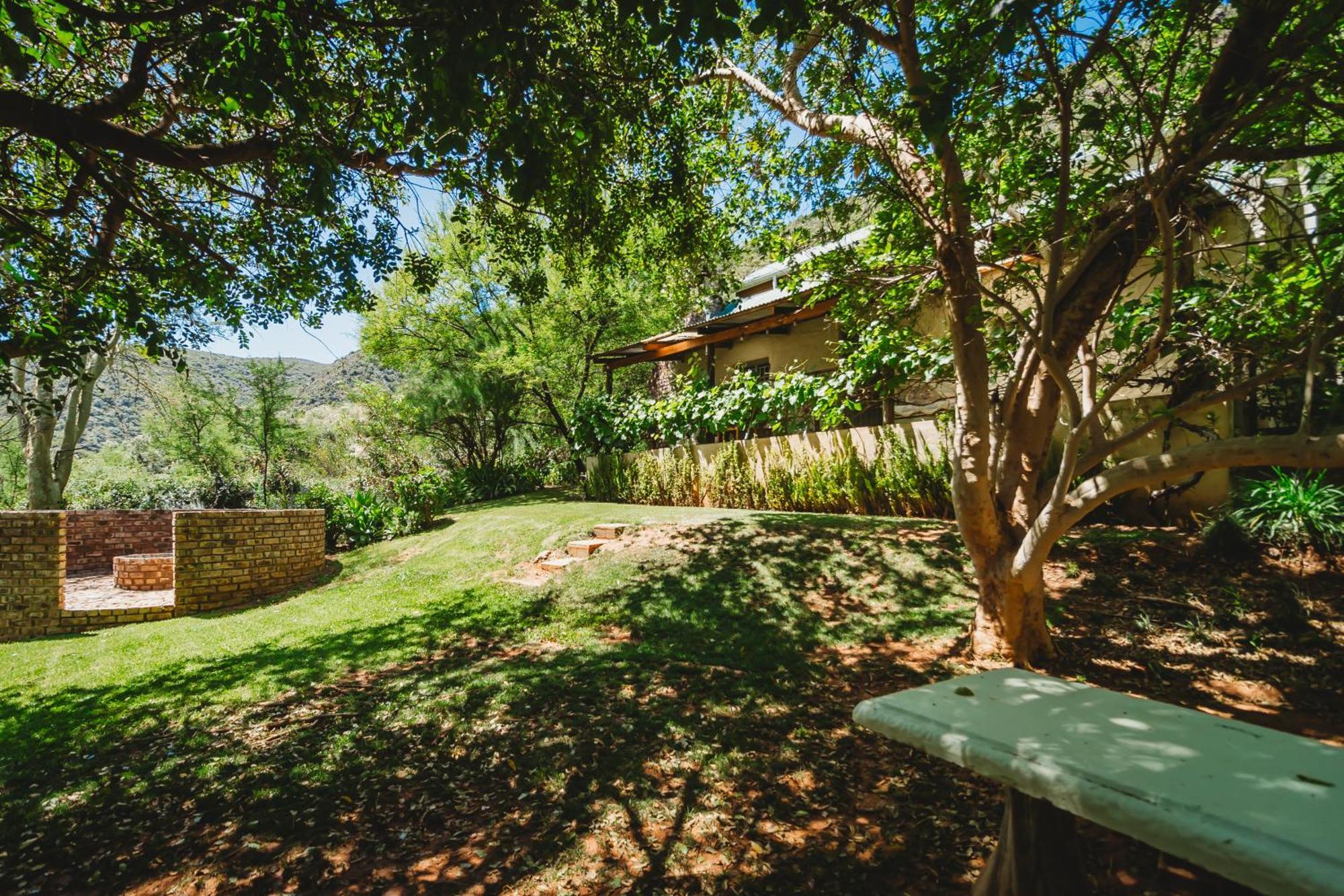 De Poort Country Lodge Oudtshoorn Oda fotoğraf
