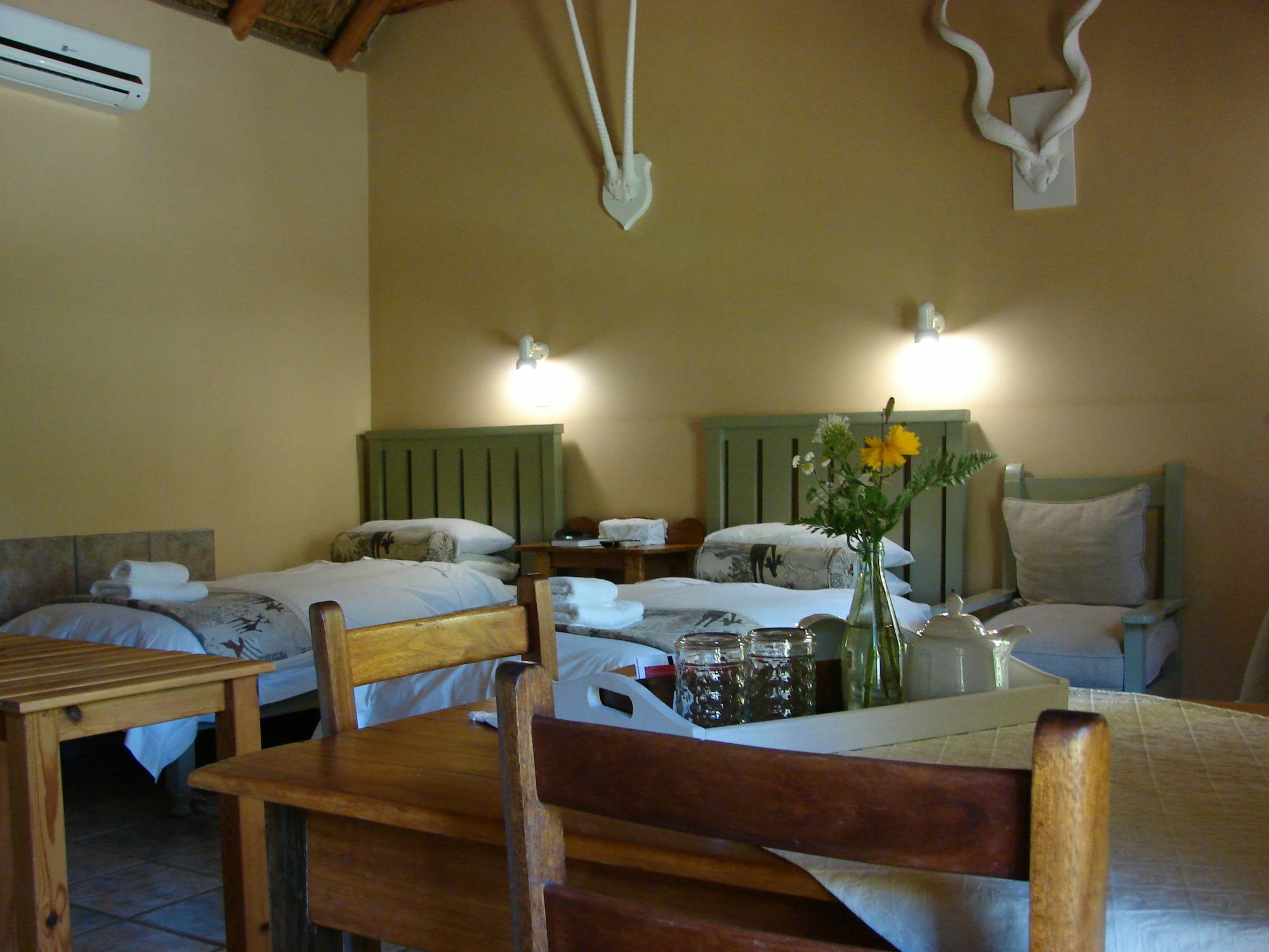 De Poort Country Lodge Oudtshoorn Dış mekan fotoğraf