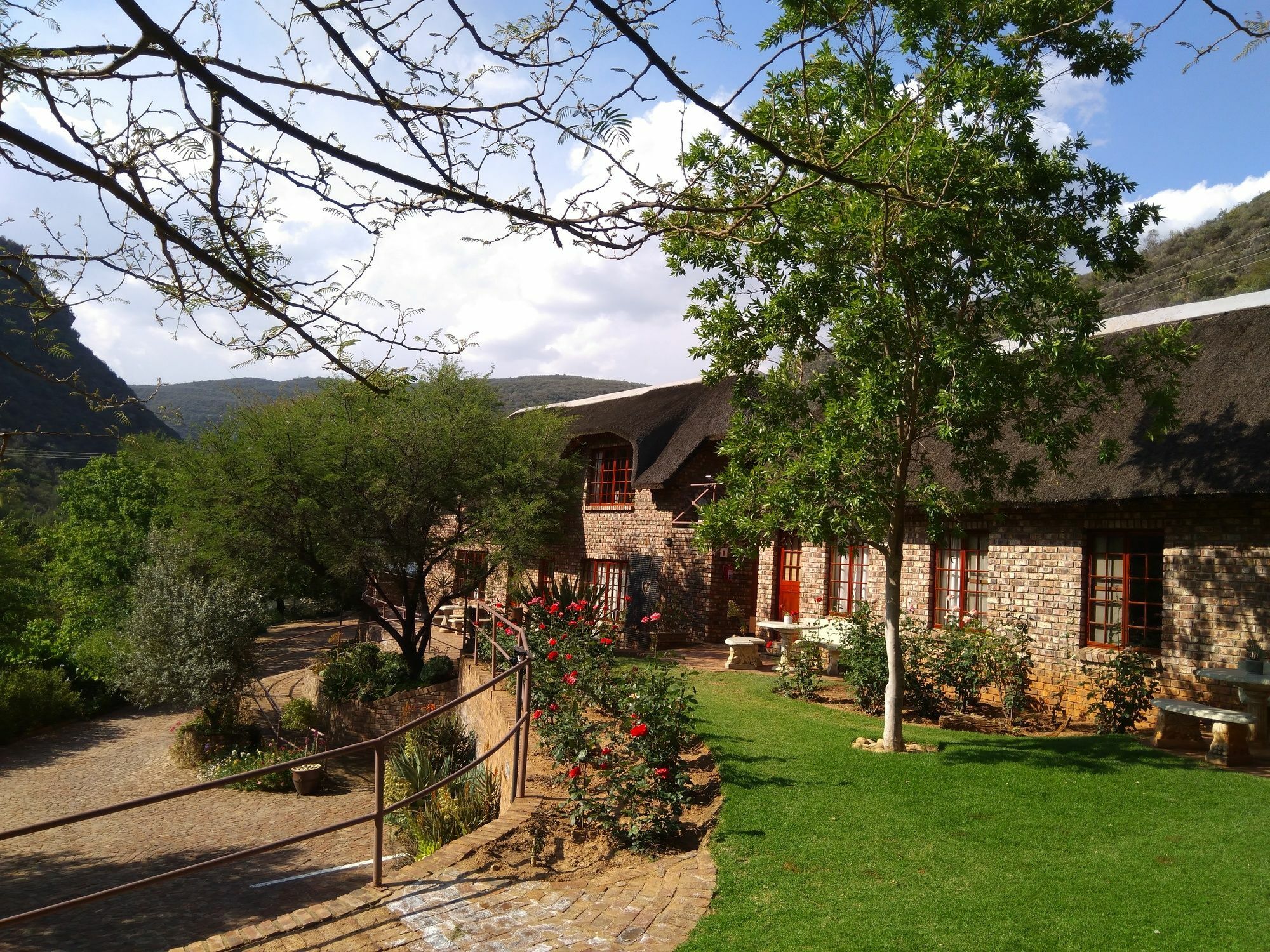 De Poort Country Lodge Oudtshoorn Dış mekan fotoğraf